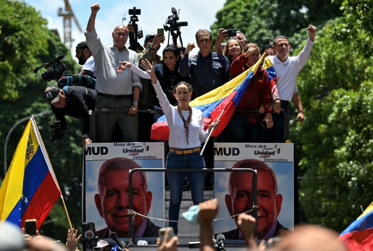 Venezuela: L'opposition qui appelle l'armée à se ranger "du côté du peuple"