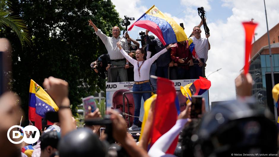 Venezuela: Mass protests against President Maduro's contested reelection