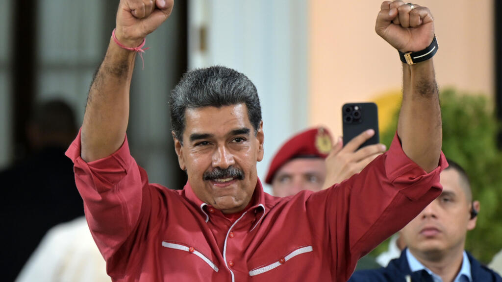 Venezuela : sous pression, Nicolas Maduro suspend le réseau social X pour dix jours