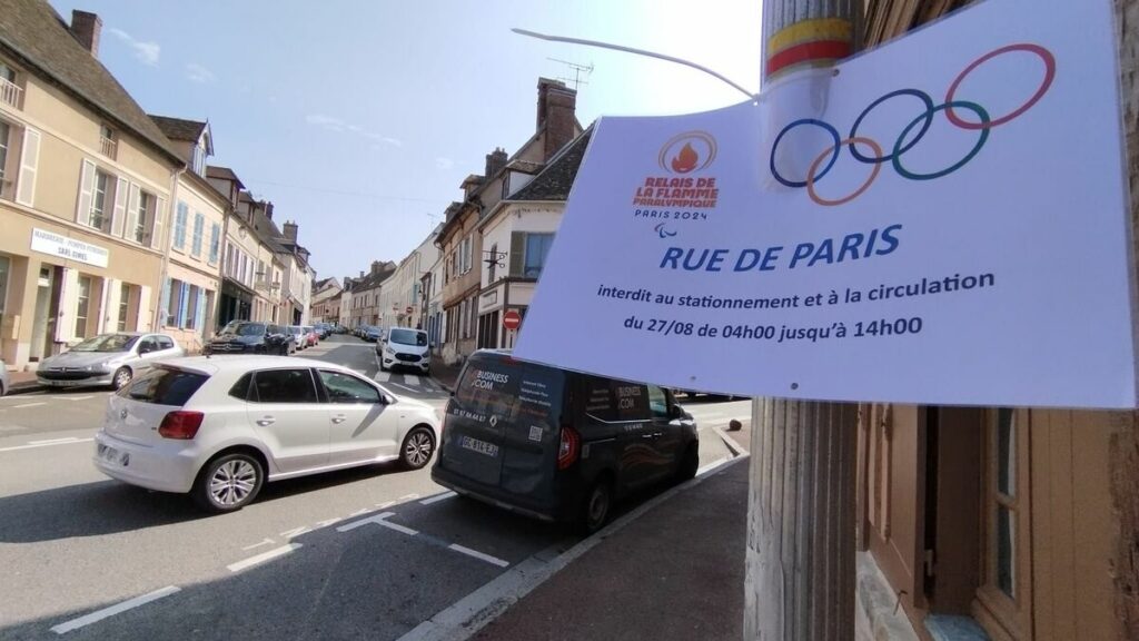 Yvelines : avec le relais de la flamme paralympique, pleins feux sur la petite commune de Houdan