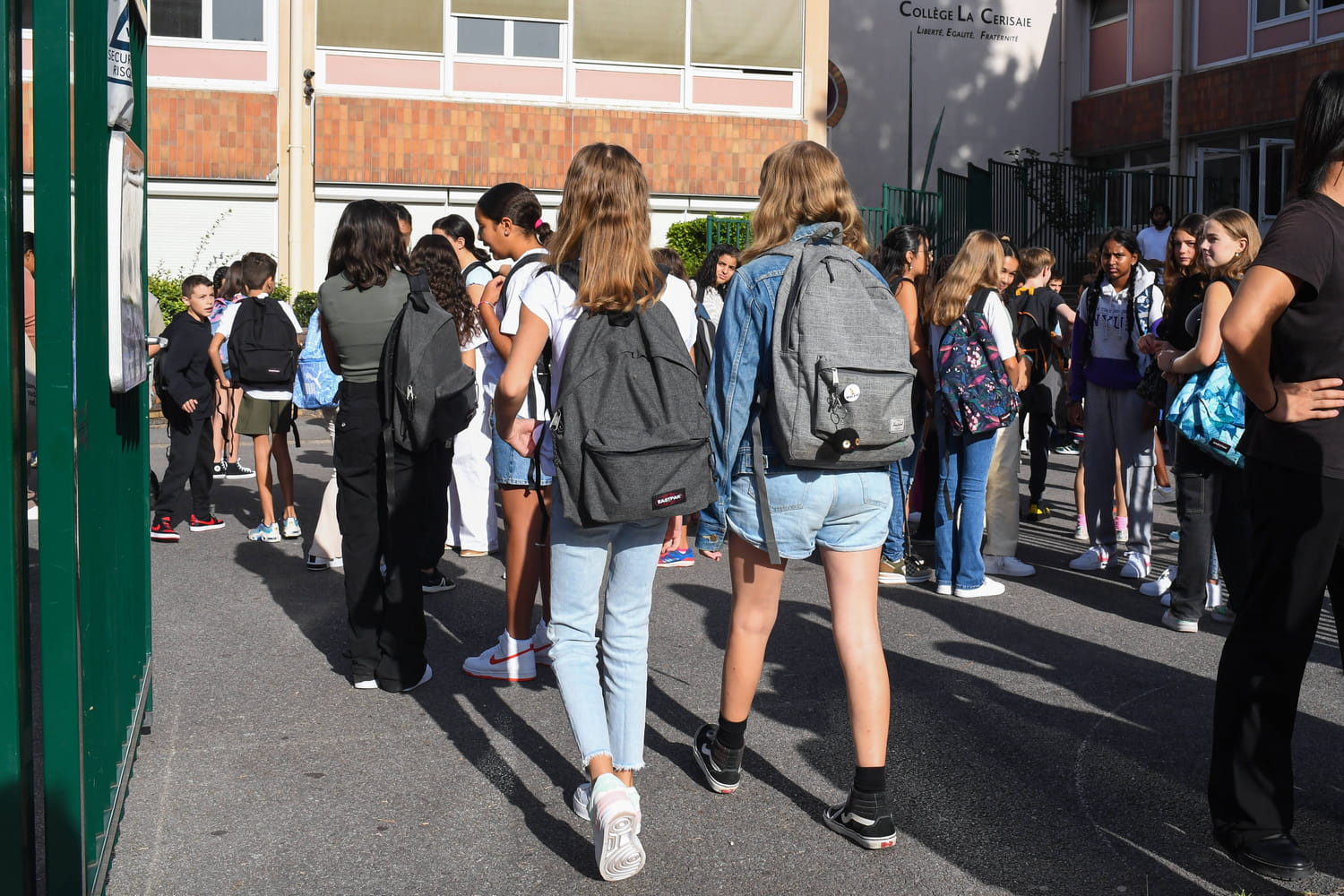 La rentrée scolaire est reportée pour plusieurs élèves français