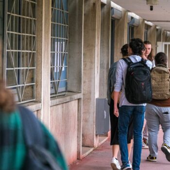 Groupes de besoins, brevet obligatoire, évaluations des élèves... Les dossiers brûlants de la rentrée scolaire