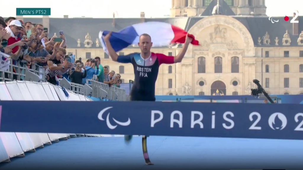 Jeux paralympiques : Jules Ribstein champion paralympique de triathlon en catégorie PTS2