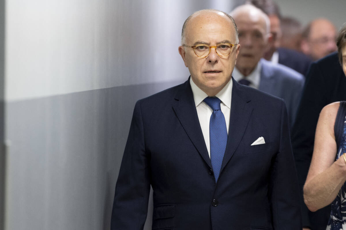 Premier ministre : ultimes consultations, Cazeneuve et Bertrand reçus à l’Elysée