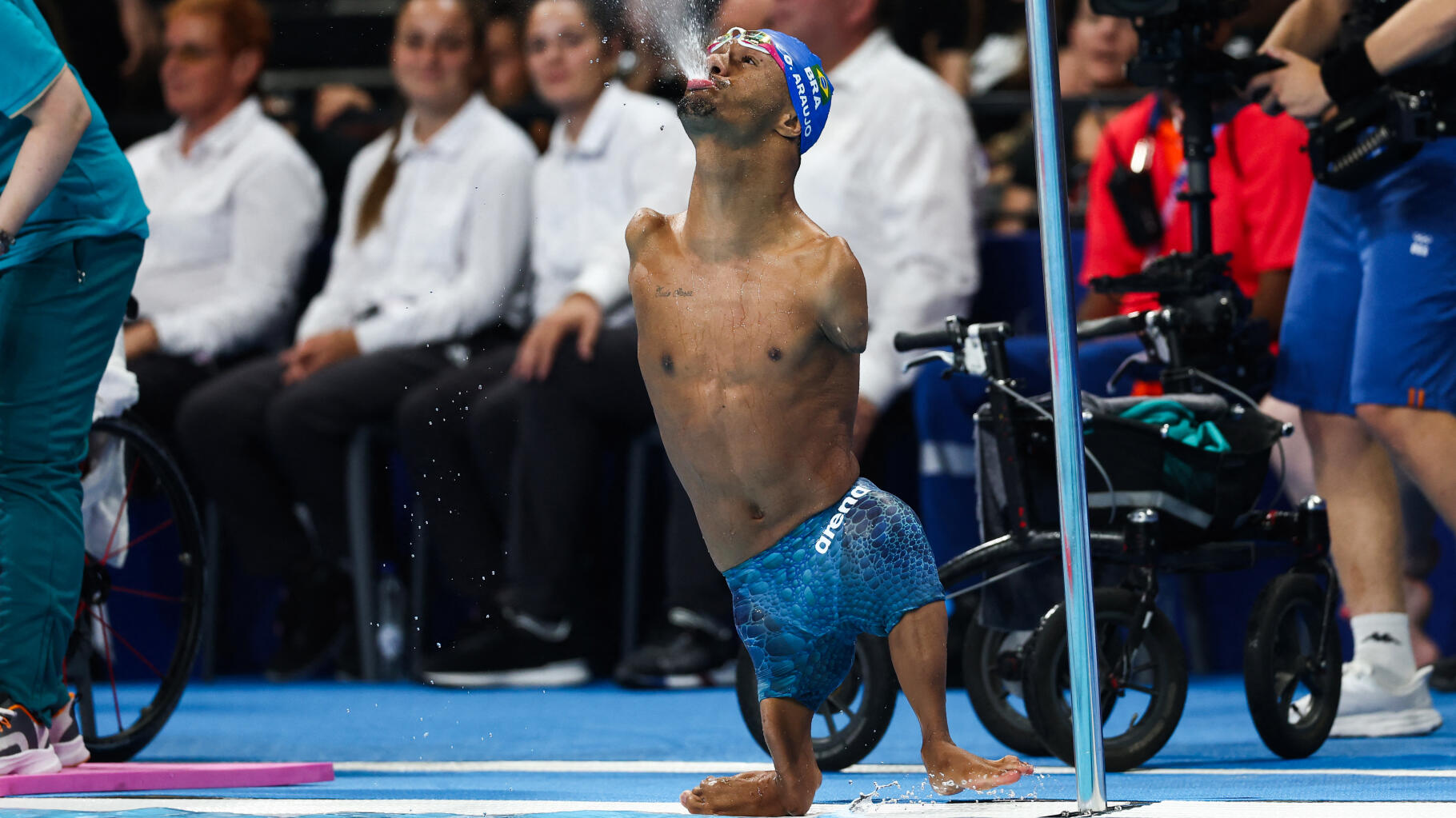 Jeux paralympiques 2024 : Gabriel dos Santos Araujo, star des bassins auteur d’un triplé étourdissant à Paris