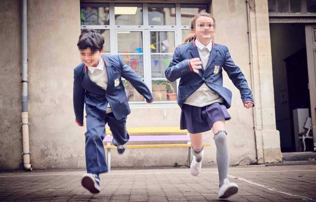 En images : Tee-shirts, polos, sweats… Découvrez quelques-uns des uniformes testés à l’école en cette rentrée