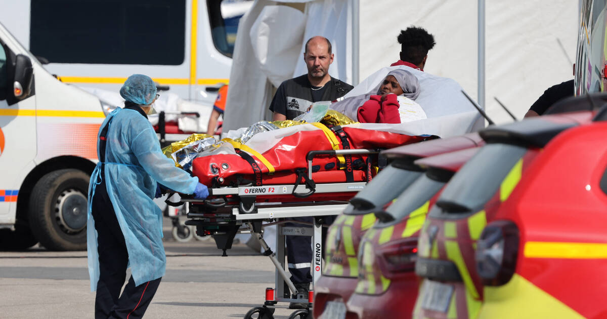 Au moins douze personnes sont mortes en tentant de traverser la Manche près de Boulogne-sur-Mer