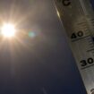 C’est une première en France. Ce vendredi, les Bouches-du-Rhône, le Gard, l'Hérault et le Vaucluse sont en alerte rouge canicule.