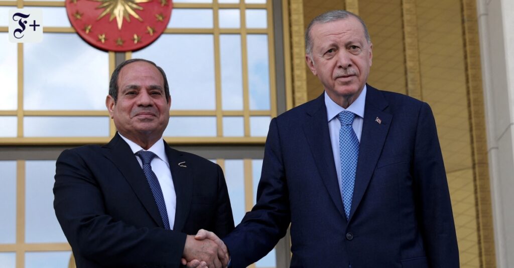 Al-Sisi bei Erdoğan: Wenn sich zwei Feinde treffen