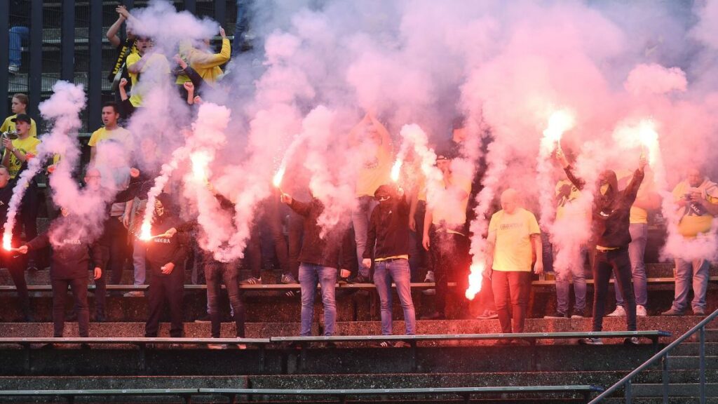 Schalker Freundschaftsspiel endet in Massenschlägerei