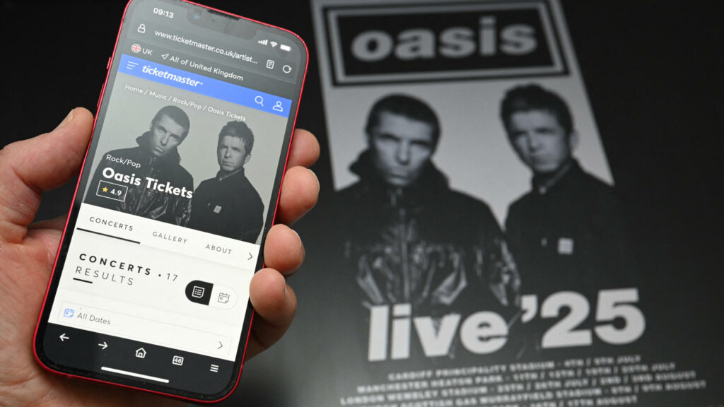 Reformation d’Oasis : après la polémique sur le prix des places, le régulateur anglais enquête sur Ticketmaster