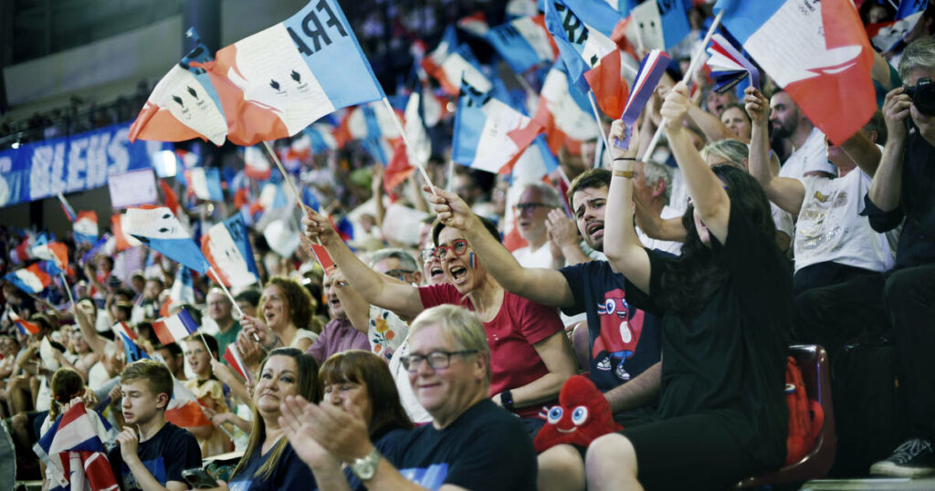 EN IMAGES – Les supporteurs mettent le feu aux Jeux paralympiques