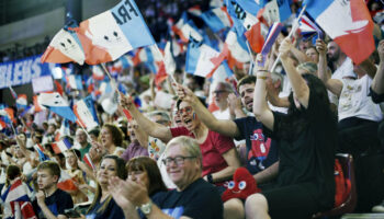 EN IMAGES – Les supporteurs mettent le feu aux Jeux paralympiques