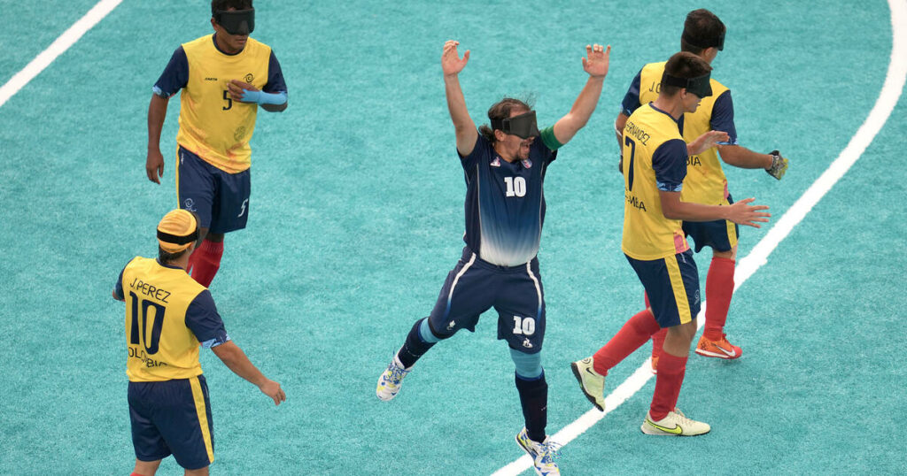 Jeux paralympiques 2024 : les Bleus du cécifoot écartent la Colombie et filent en finale