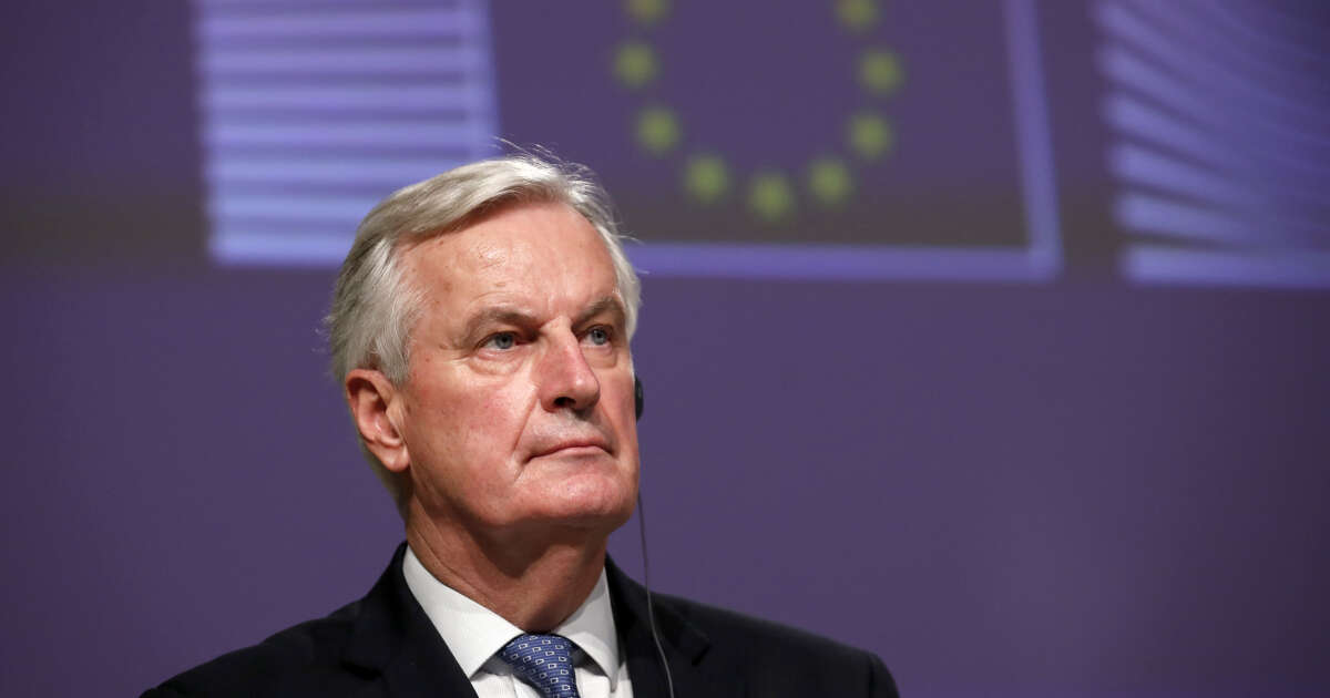 Michel Barnier, le “négociateur chevronné” du Brexit chargé de “déminer” la crise politique française