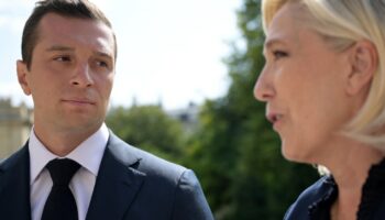 Jordan Bardella et Marine Le Pen après leur rencontre avec Emmanuel Macron à l'Elysée, le 26 août.r