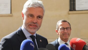 Laurent Wauquiez et Bruno Retailleau (d) à Matignon, à Paris le 6 septembre 2024