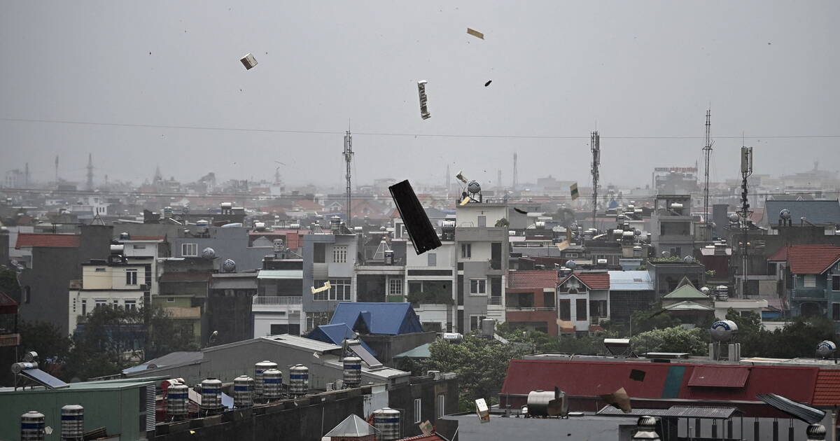 Après avoir fait deux morts en Chine, le super typhon Yagi touche terre au Vietnam