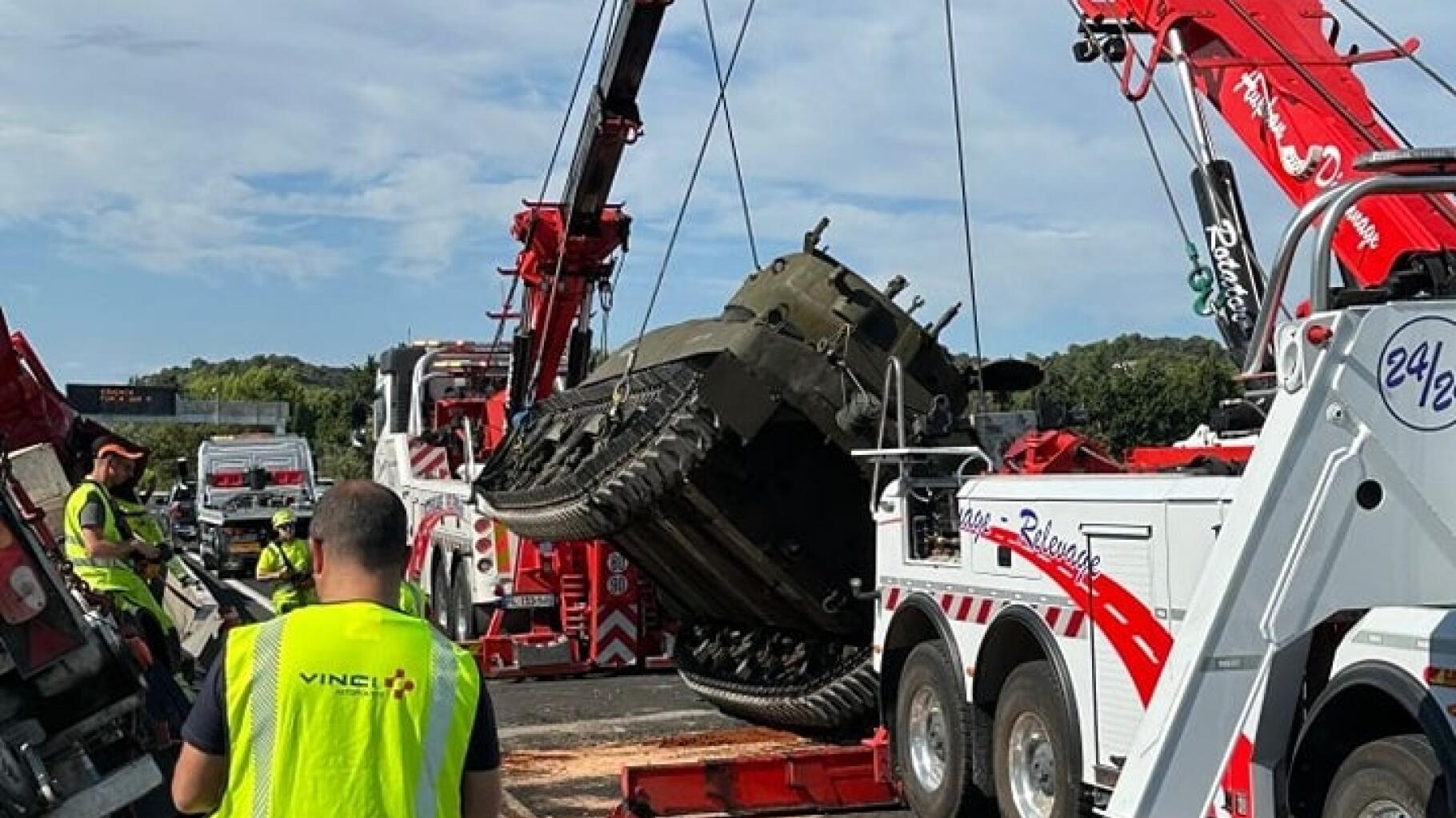 Un accident de char militaire sur l’A7, en direction de Lyon, crée la pagaille