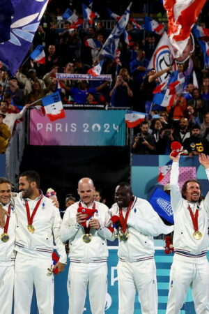 Jeux paralympiques 2024 : l’équipe de France de cécifoot décroche la première médaille d’or de son histoire