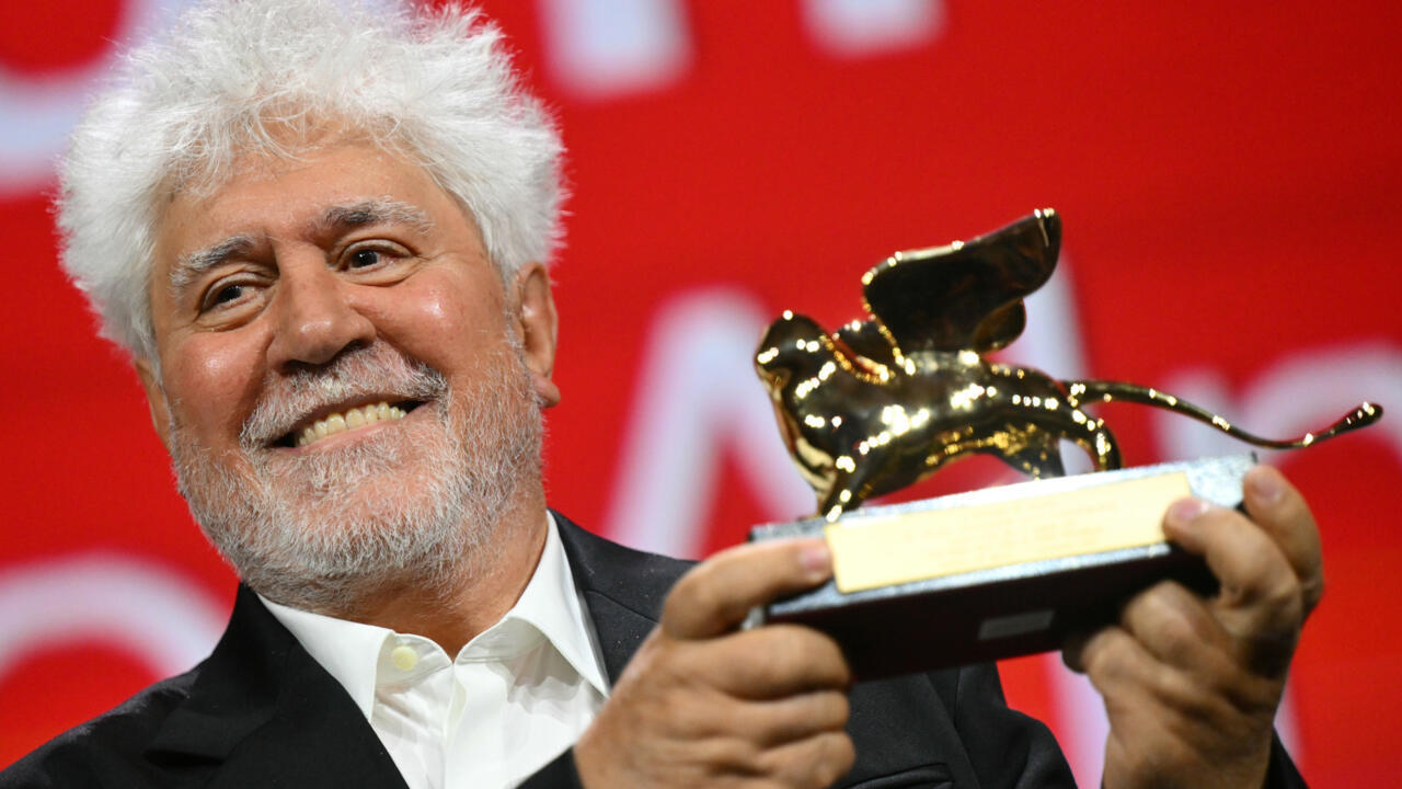 Pedro Almodovar obtient le Lion d'or à Venise pour un film sur le suicide assisté