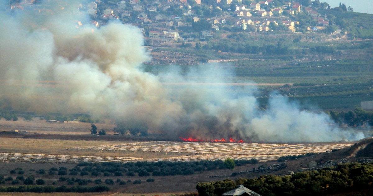 De la fumée s'élève de la région de Marjayoun, dans le sud du Liban, après un tir israélien le 7 septembre 2024, sur fond d'échange de tirs entre le Hezbollah libanais et Israël