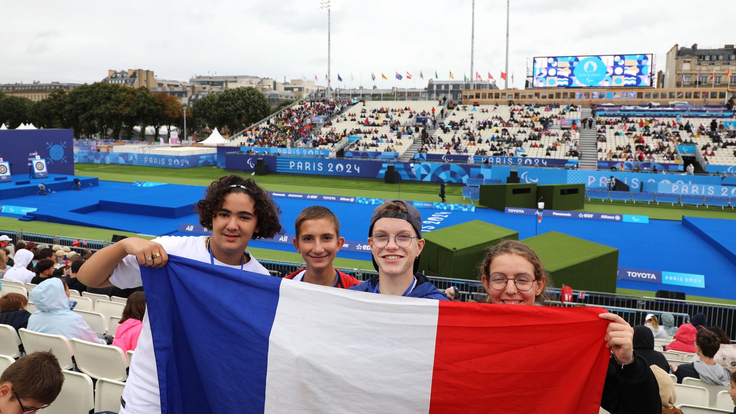 "Le sport casse les barrières" : aux Paralympiques, des adolescents atteints de déficience intellectuelle se prennent aux Jeux