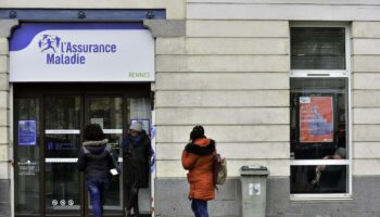 Arrêts maladie : l’Assurance maladie appelle à réfléchir à un système « plus soutenable »