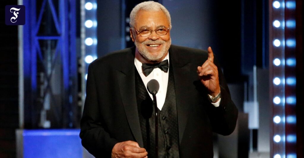 Stimme aus „Star Wars“: US-Schauspieler James Earl Jones gestorben