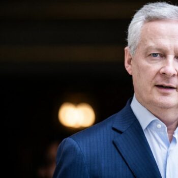 Bruno Le Maire affirme être "dans les délais pour transmettre le budget 2025 au Parlement le 1er octobre"