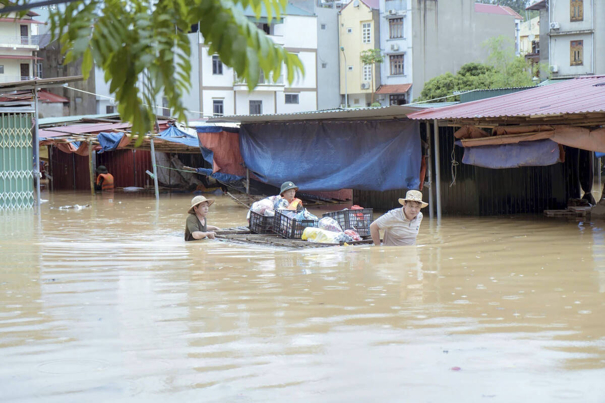 Typhon Yagi au Vietnam : des évacuations en raison des inondations, au moins 63 morts