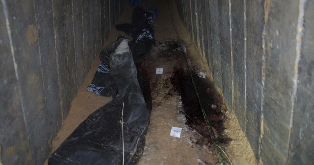 Israël diffuse les images du tunnel où sont morts les otages tués à Gaza