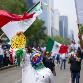 Umstrittene Justizreform: Demonstranten dringen in Mexikos Senat ein