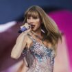 Présidentielle américaine : Taylor Swift "arrive à mobiliser des jeunes et à leur redonner foi dans la politique", selon une journaliste spécialiste