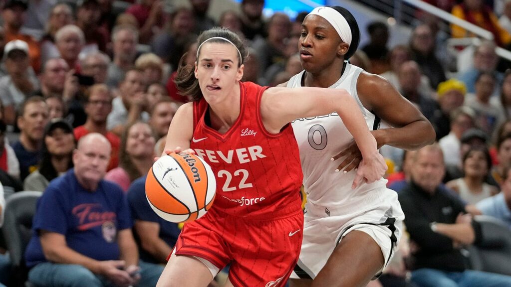 Caitlin Clark furious as offensive foul thwarts Fever's comeback attempt in loss to Aces