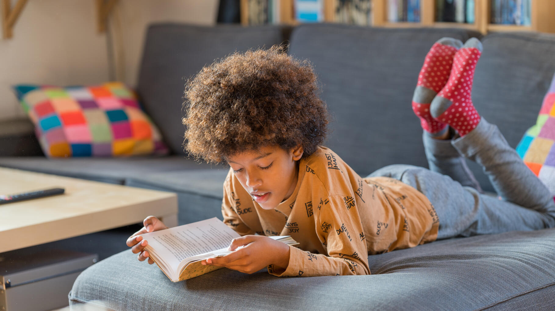 Comment donner le goût de la lecture à son enfant ? Les conseils d’une bibliothécaire jeunesse