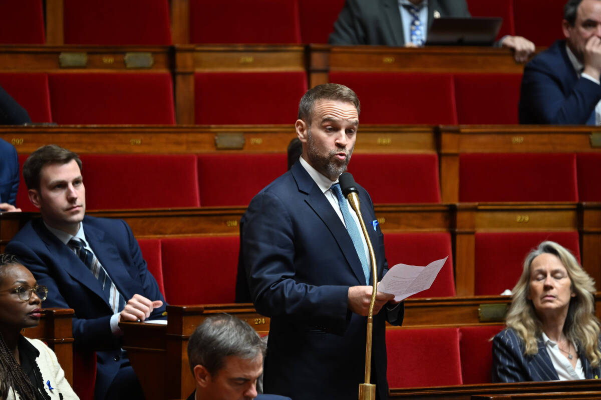 « Il faut peut-être encadrer, peut-être revoir » : la réforme de l’aide médicale d’Etat voulue par LR divise les macronistes