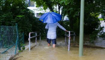 Hochwasser: Gerade noch Hitzewelle, jetzt kommen Schnee und Dauerregen