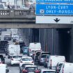 Hidalgo et le périph à 50 km/h, une “virulente polémique” parisienne