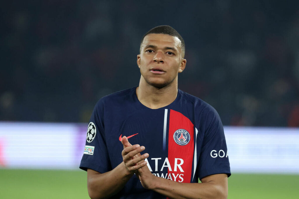 Le PSG condamné à verser 55 millions d’euros de salaires et primes impayés à Mbappé