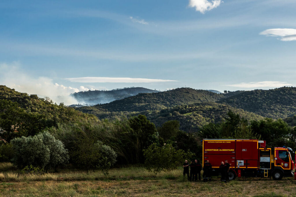 Pyrénées-Orientales : un important incendie fixé, 400 hectares partis en fumée