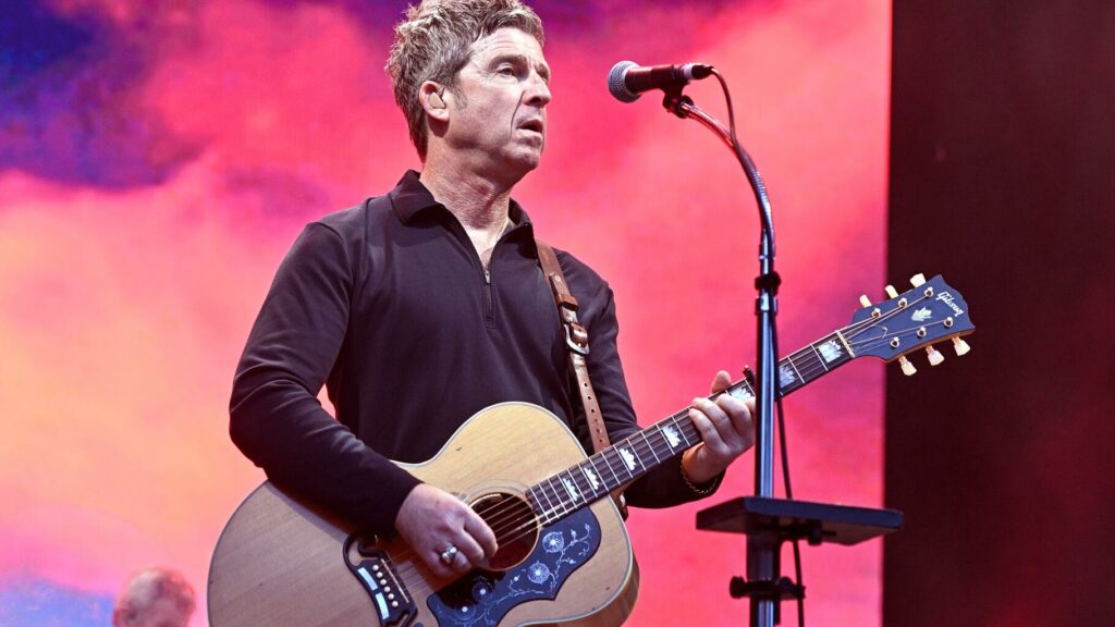 Oasis : une guitare de Noel Gallagher vendue aux enchères plus de 156 000 euros