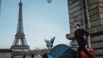 Les sans-abri déplacés hors de Paris pour les Jeux olympiques attendent encore