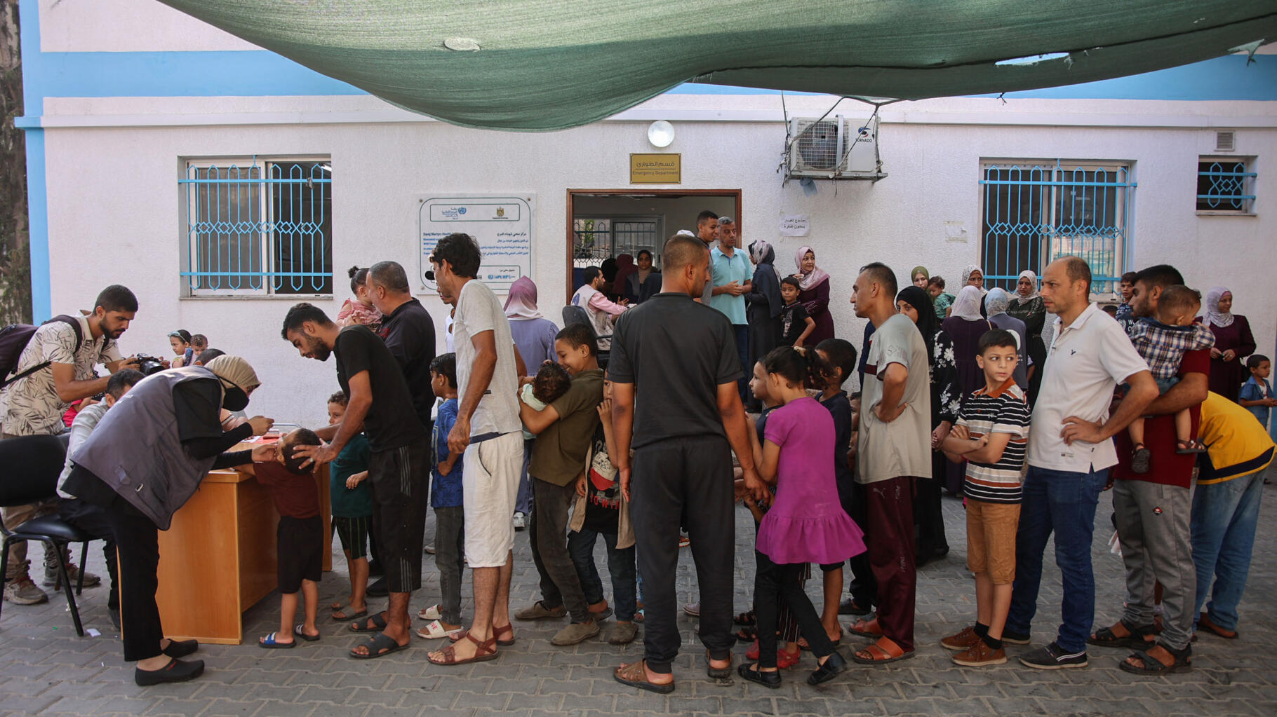 Guerre Israël-Hamas : à Gaza, le cap des 500 000 enfants palestiniens vaccinés contre la polio déjà atteint