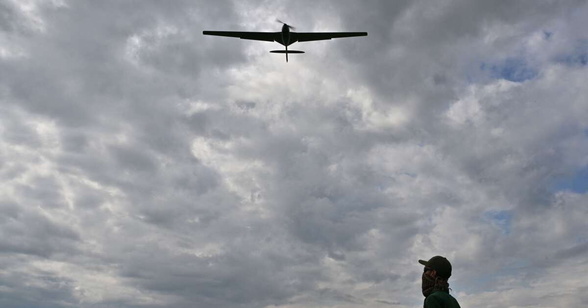 De mystérieux drones harcèlent les bases militaires de Mourmansk, dans l’Arctique russe