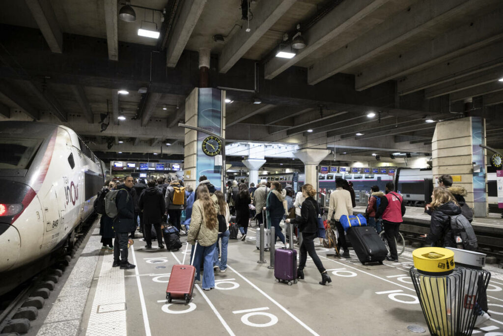 Limitation du nombre de bagages dans les TGV : la SNCF infligera des amendes à partir de lundi