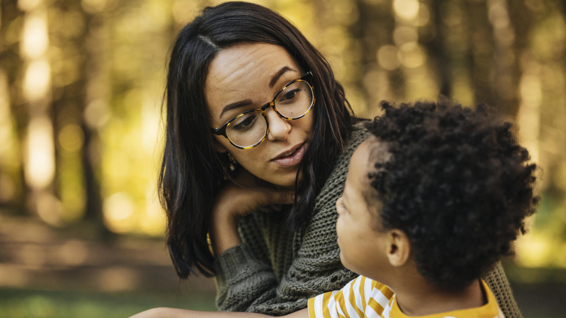 Votre enfant ne vous raconte rien de ses journées ? Cette psychologue donne ses meilleurs conseils