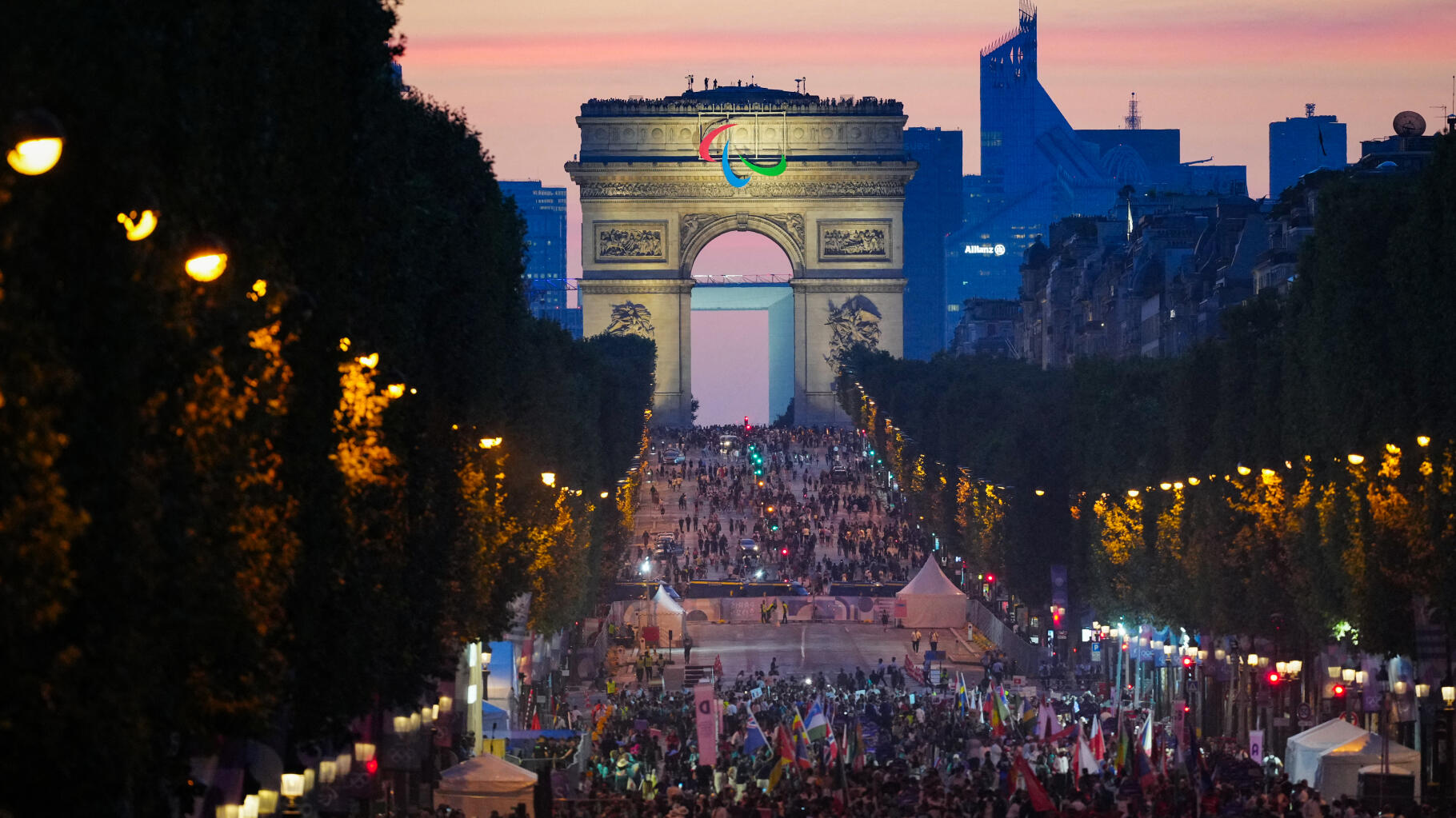 JO de Paris 2024 : Sur quelles chaînes et à quelle heure voir la Parade des Champions ?