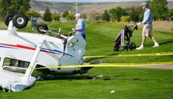 Colorado plane crashes on golf course, dramatic photos show