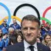 Avec la « Grande parade », Macron ferme définitivement sa parenthèse enchantée des Jeux olympiques